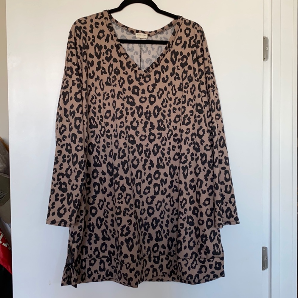 Cheetah Print Long Line Sweatshirt